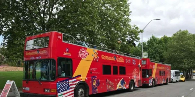 Seattle Hop-On Hop-Off Bus Tour with Sky View Observatory - Image 4