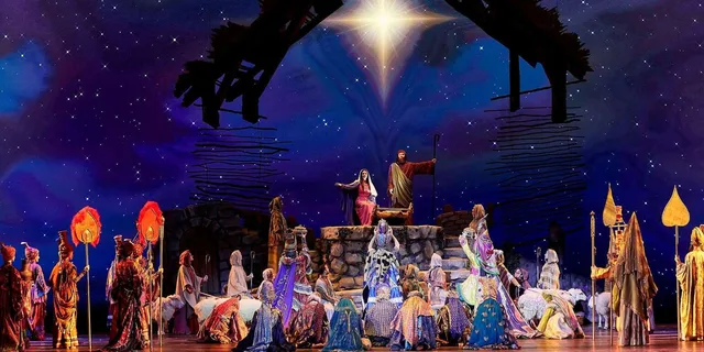 New York City Christmas Spectacular with the Rockettes 1.5 hr - Image 6