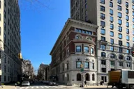 New York City Fifth Avenue Gilded Age Mansions Walking Tour thumbnail 6