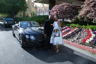 Las Vegas Wedding and Photo Tour Combo thumbnail 4