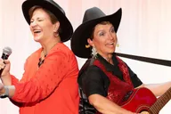 Pigeon Forge Tribute to Reba & Female Superstars 1.5 hr thumbnail 1