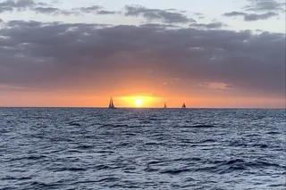 Honolulu Boat Cruise at Sunset