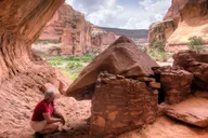 Moab Lavender Canyon 4x4 and Hiking Tour thumbnail 1