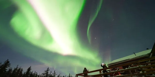 Fairbanks Aurora Viewing Lodge Tour - Image 1