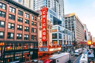Chicago Fashion Designers Shopping Tour with Stylist thumbnail 3