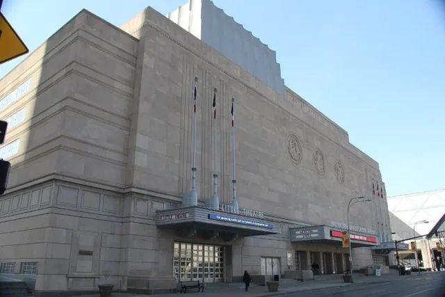 Kansas City Scavenger Hunt: Fountains and Hidden Finds - Image 5