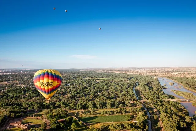 Albuquerque Hot Air Balloon Ride - Image 5