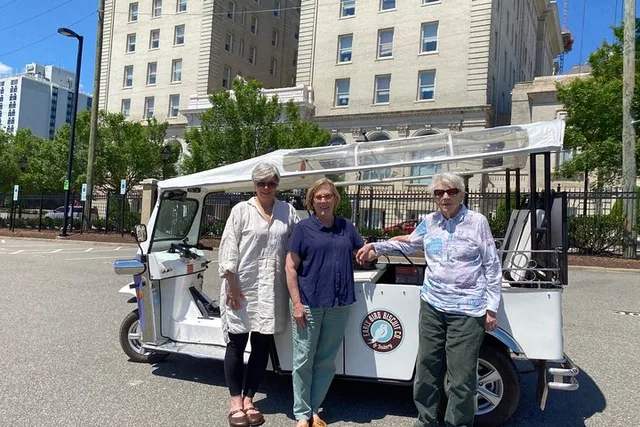 Richmond Tuk Tuk Sightseeing Tour 90 min - Image 2