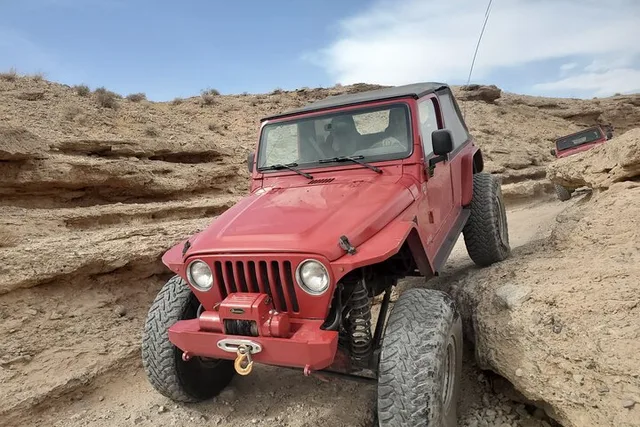 Las Vegas Desert Exploration Jeep Tour - Image 4