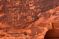 Valley of Fire Tour and Hike thumbnail 4