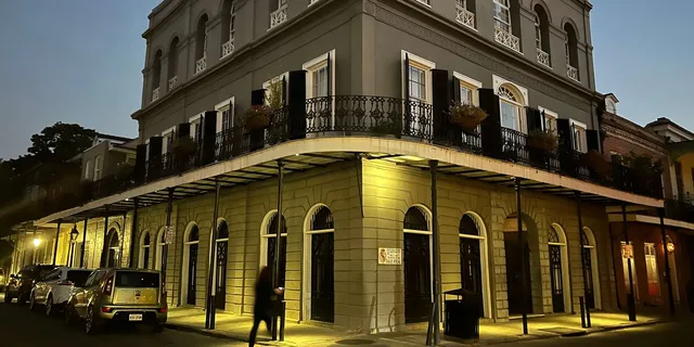 New Orleans Ghost & Voodoo Walking Tour - Image 1