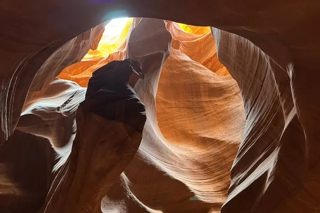 Las Vegas Antelope Canyon & Horseshoe Bend Tour - Image 3