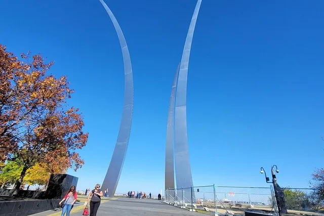 Washington DC Limousine City Tour - Image 3