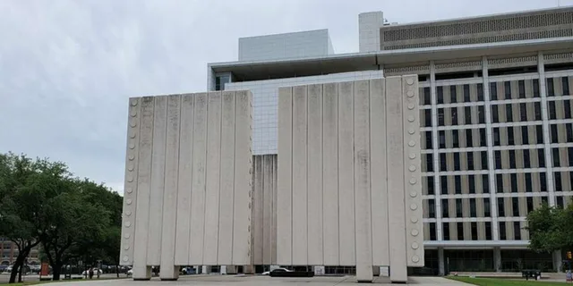 Dallas JFK Assassination Tour - Image 6