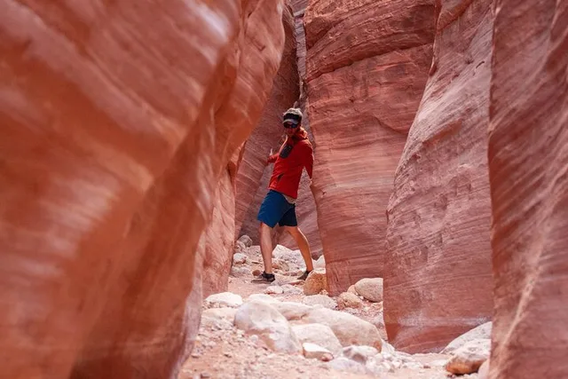 Buckskin Gulch Slot Canyon Tour via Wire Pass - Image 3