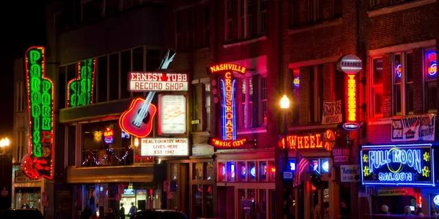 Nashville Music History and Moonshine Tour - Image 2