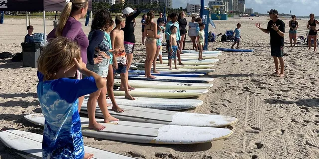 Fort Lauderdale Surfing Lessons - Image 2