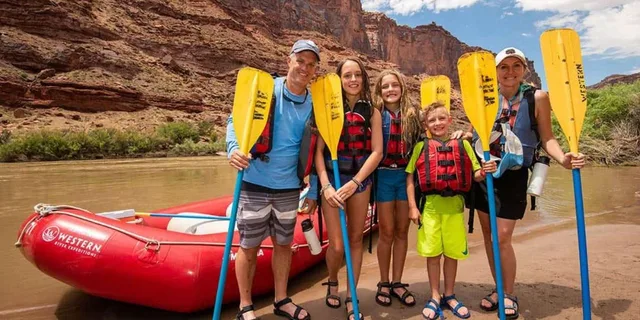 Moab Colorado River Rafting with BBQ Lunch - Image 2