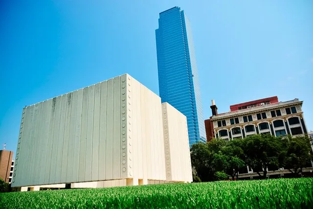 Dallas Walking Tour: Time & Legacy - Image 6