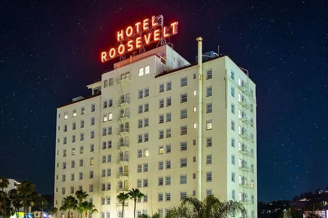 Los Angeles Ghost Tour at Night - Image 1
