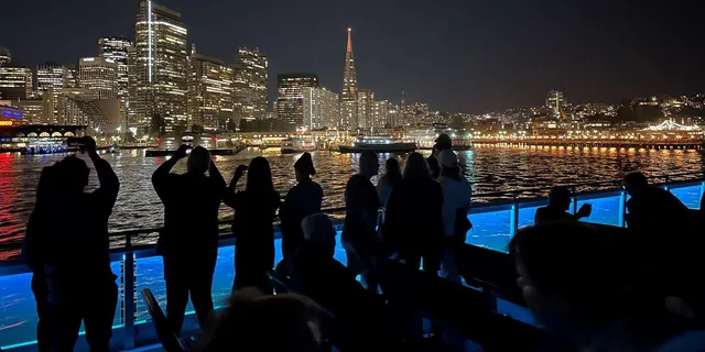 San Francisco Bay Sunset Cruise - Image 1