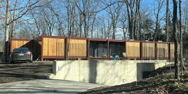 Chicago Suburbs Movie Sites Tour - Image 4