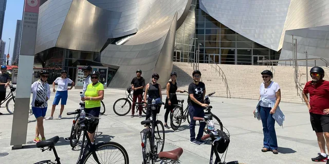 Los Angeles Bike Tour in Downtown - Image 4