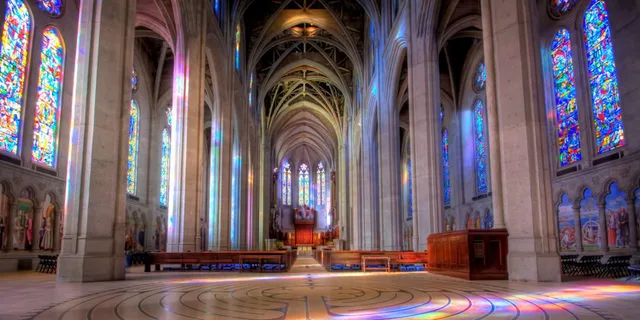 San Francisco Grace Cathedral Self-Guided Tour - Image 1