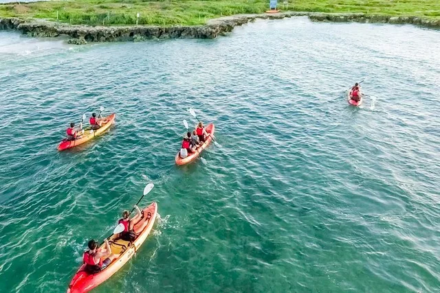 Kailua Kayak Tour to Twin Islands - Image 4