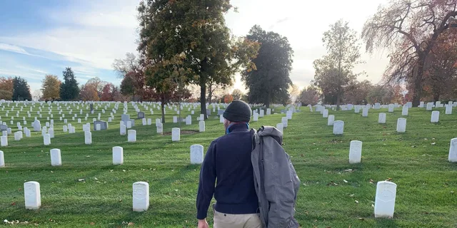 Arlington Cemetery Guided Walking Tour - Image 1