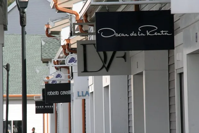 New York City Woodbury Common Outlet Shopping Day Trip - Image 2