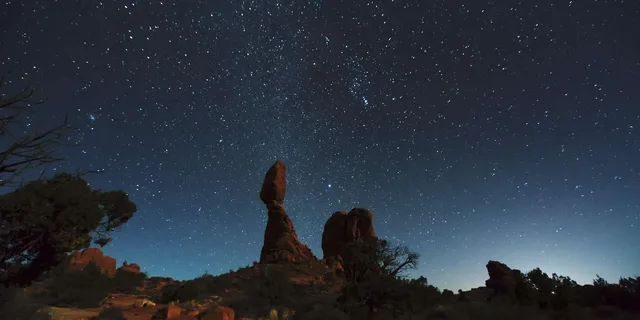 Moab Astro-Photography and Stargazing Hike - Image 3