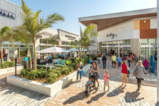 Orlando Shopping Tour to Tanger Outlets Daytona - Image 1