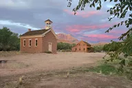 Zion National Park Kolob Terrace Private Sightseeing Tour thumbnail 3