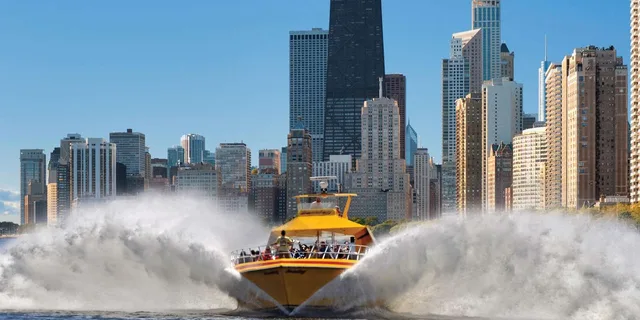 Chicago Seadog Lakefront Speedboat Ride - Image 3