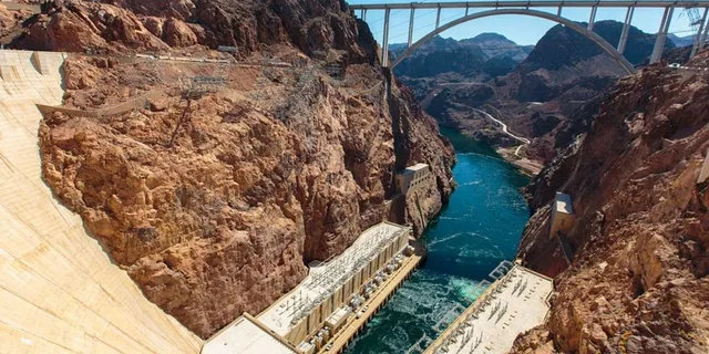 Las Vegas Hoover Dam Tour with Power Plant & Bridge - Image 2