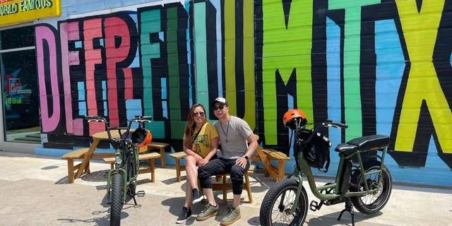 Dallas E-Bike Sightseeing Tour - Image 1