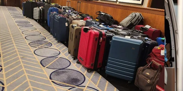 Chicago Airport Luggage Delivery and Storage - Image 3