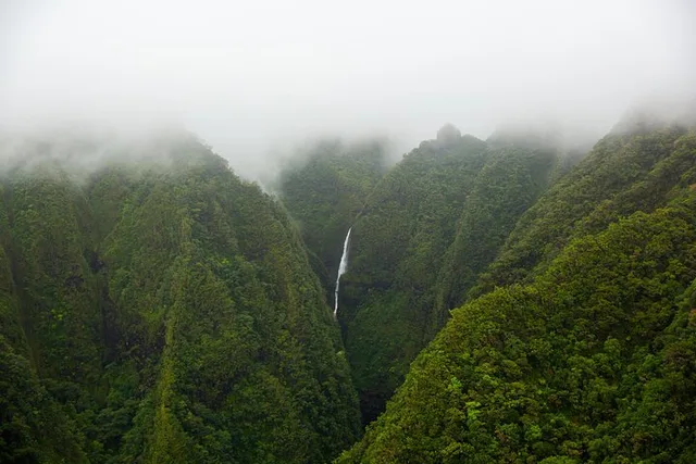 Oahu Helicopter Tour Doors-Off 50 min - Image 6