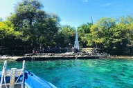 Kealakekua Bay Snorkel & Sea Cave Adventure thumbnail 5