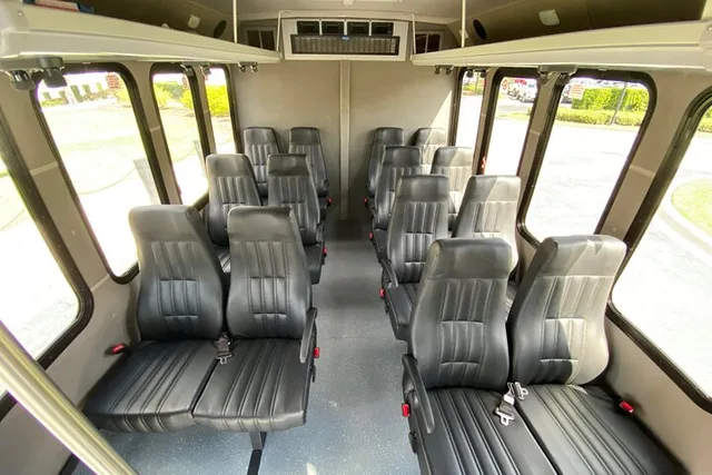 Orlando Airport Shuttle to Lake Buena Vista - Image 3