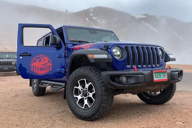 Colorado Springs Garden of the Gods Jeep Tour - Image 4