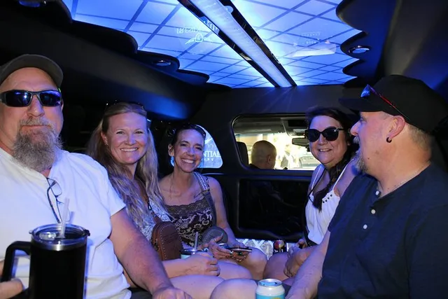 Las Vegas Hoover Dam Mercedes Sprinter Tour - Image 4