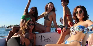 Miami Island Hopping Boat Trip with Floating Mat