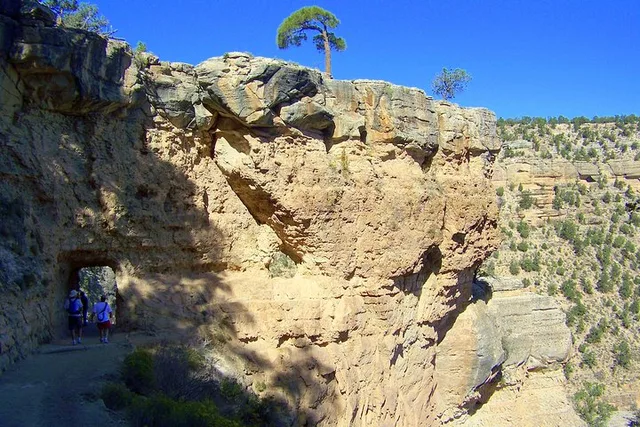 Grand Canyon Hike with Hotel Pickup - Image 4