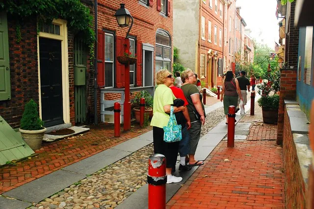 Philadelphia Walking Tour of Founding Figures 90 min - Image 5