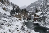 Gardiner Yellowstone National Park Snowshoe Tour 5 hr thumbnail 6