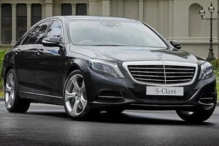 Honolulu Private Airport Transfer by Luxury Car