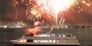NYC Fireworks Dinner Cruise with Open Bar 4 hr