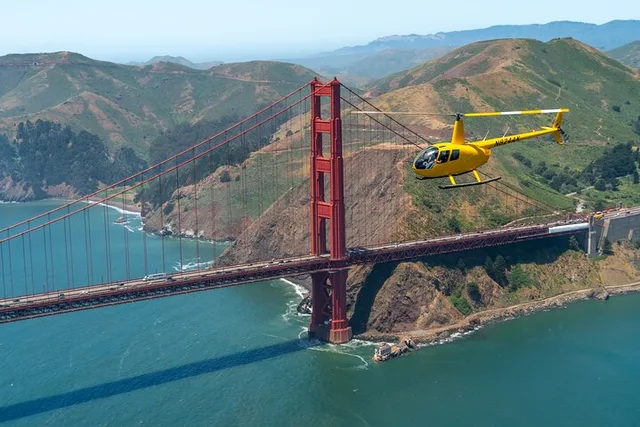 San Francisco Helicopter Tour 45 min - Image 1